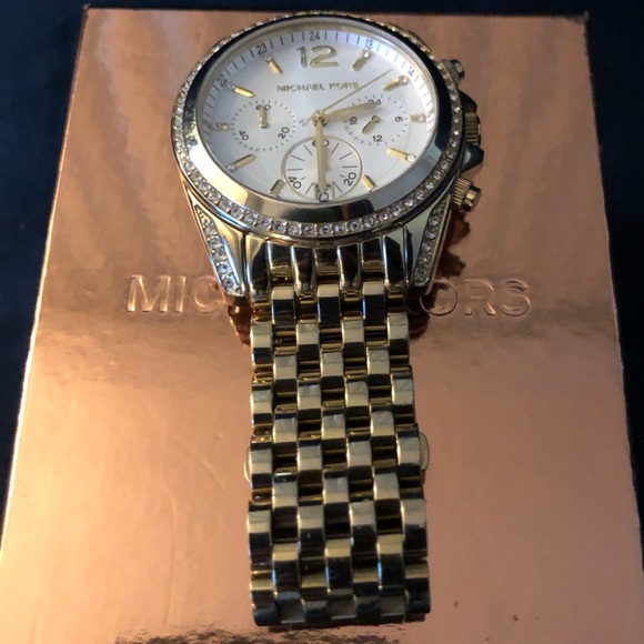 Gold Michael Kors Watch - Picture 2 of 5